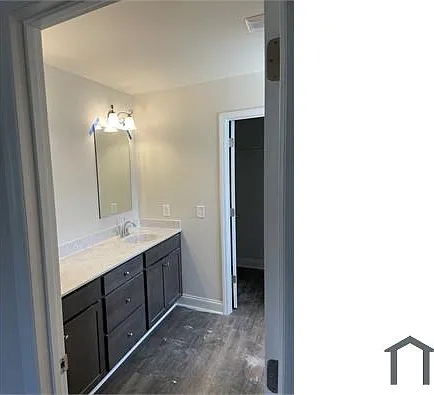 414 White Oak St #A — Photo 6