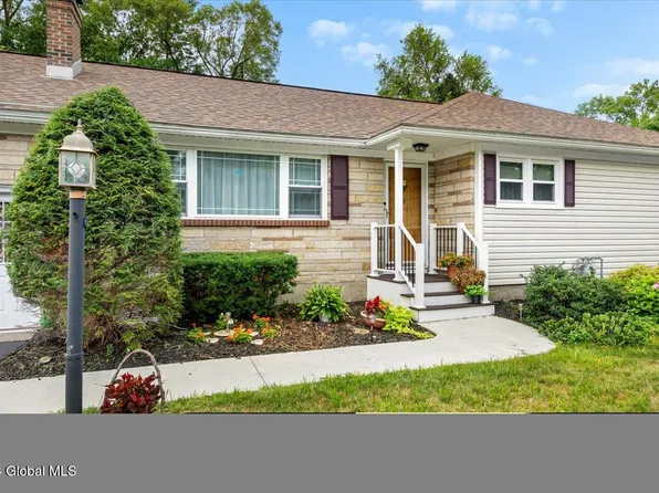 4 Delee Avenue, Guilderland, NY 12203