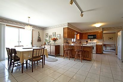 5th image of 8314 Cloverview Dr