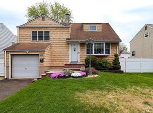 184 N Hill Rd, Colonia, NJ 07067