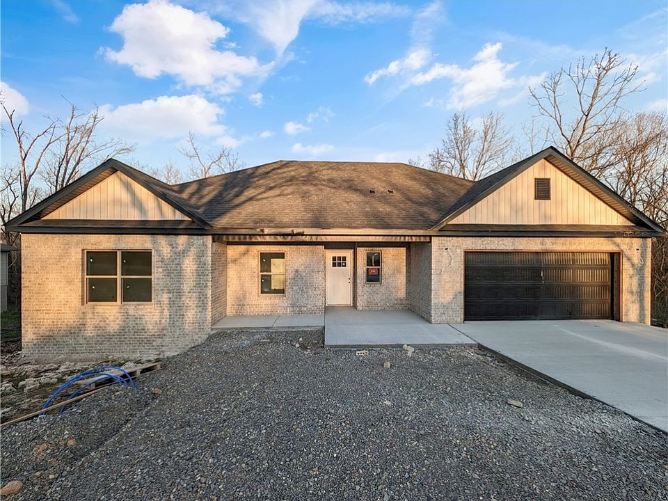 1st image of 11 Francis Ln