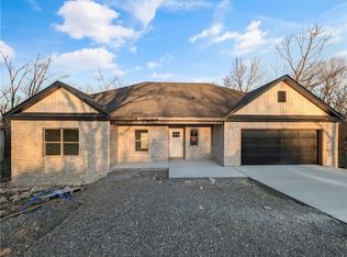 11 Francis Ln, Bella Vista, AR 72715
