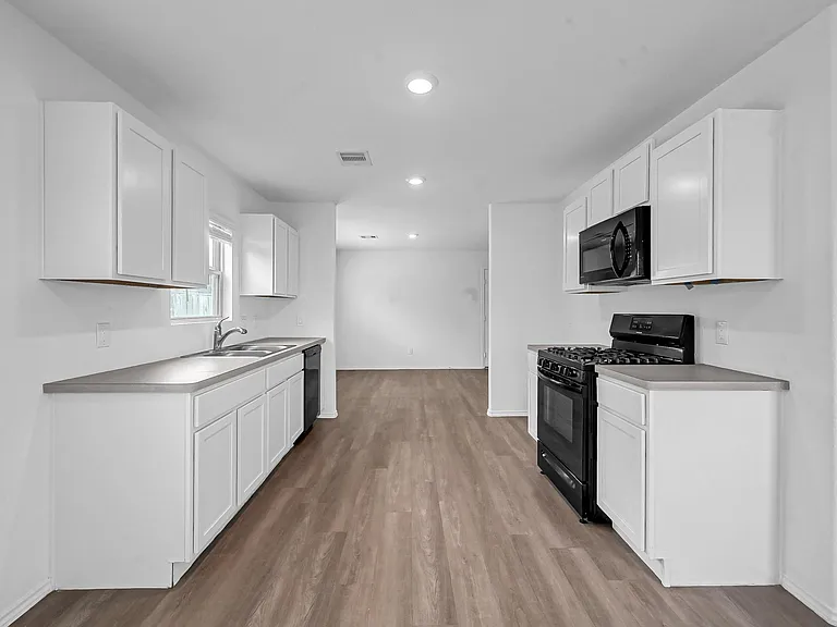 1714 Campos Ct — Photo 8