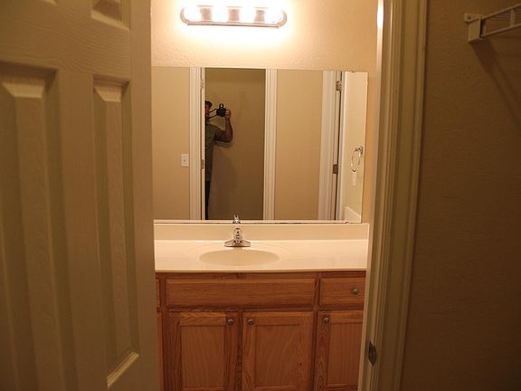 4th image of 309 Excalibur Ct #309A