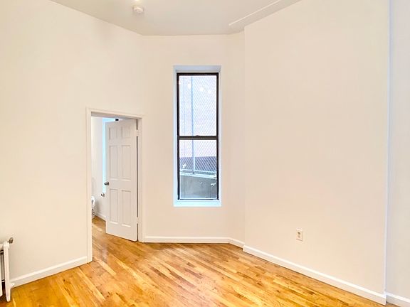 3rd image of 474 W 146th St #1W
