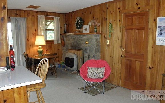 5th image of 276 Riverside Drive
