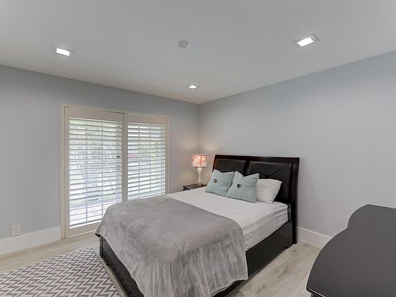 5th image of 7301 E Cypresshead Dr