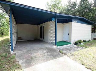 2909 NE 13th Dr, Gainesville, FL 32609