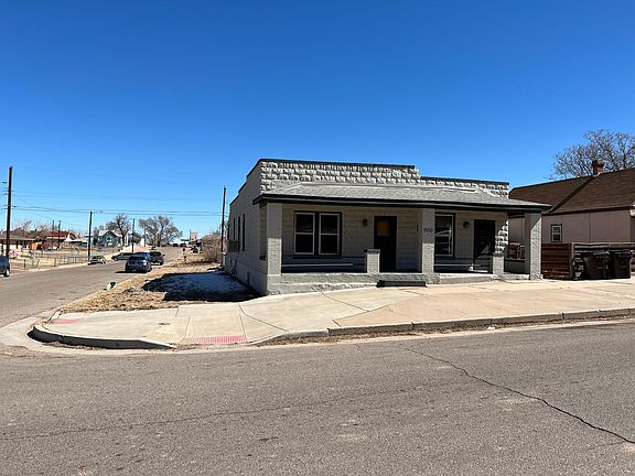 Corner Lot - Plenty of On-Street Parking