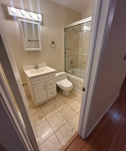 4056 N California Ave — Photo 9