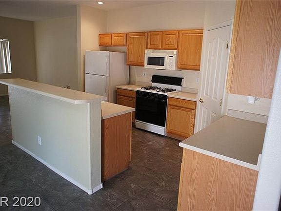 4th image of 2461 Belt Buckley Dr #0