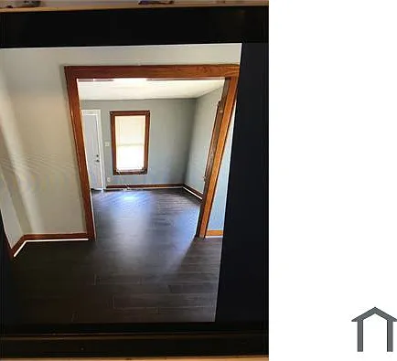 2 bed, $1,000 — Photo 2