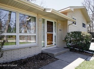 5117 Timber Ln, Woodstock, IL 60098