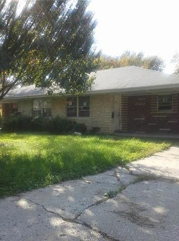 1st image of 552 S Bluegrass Dr