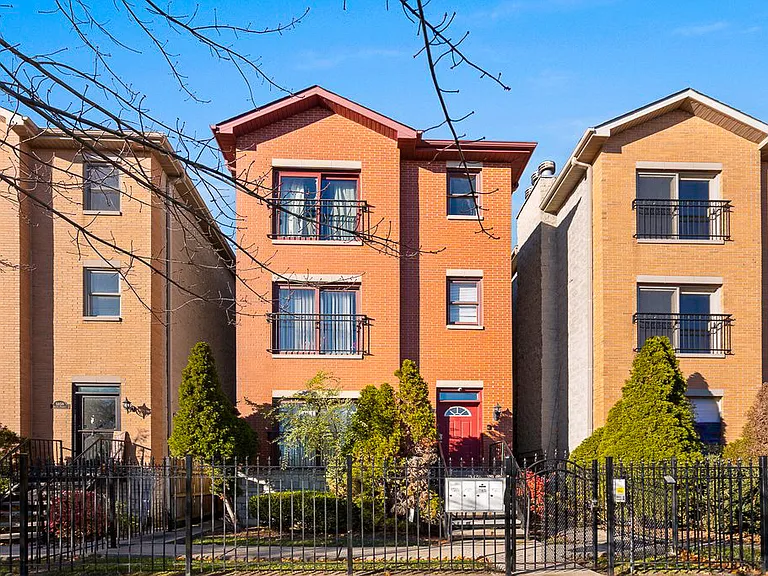 5848 S Prairie Ave #G — Photo 1