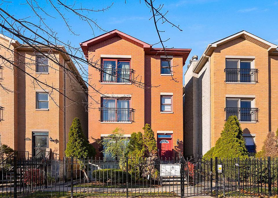 5848 S Prairie Ave #G
