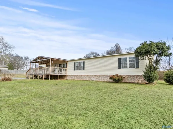 13398 Carter Rd, Athens, AL 35611