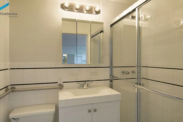 Rented by FirstService Realty (legacy) | media 14