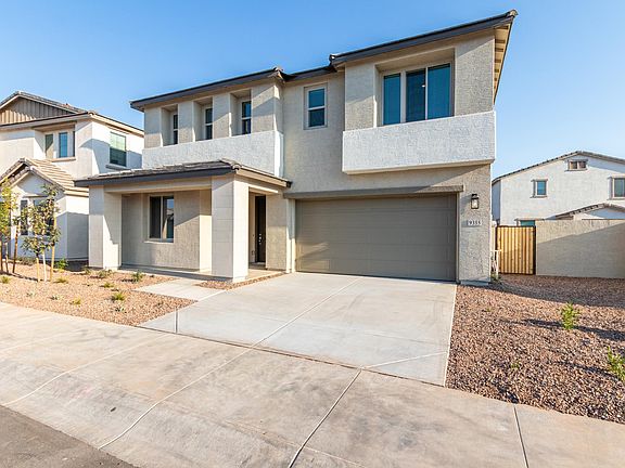 Entrance to side & back yards