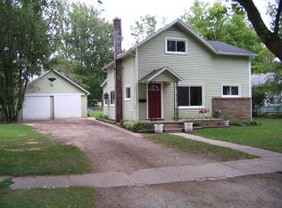 615 S. Maple Street #----------, Saint Louis, MI 48880