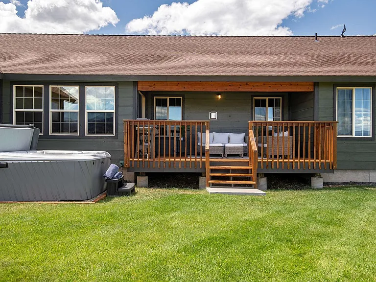 1054 Canoe Loop #ID1379480P — Photo 51