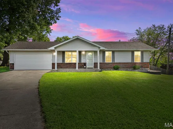 1214 Hawthorn Ct, Troy, MO 63379