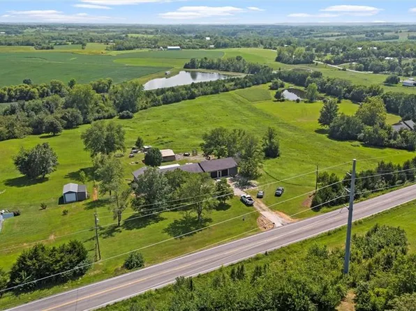 17739 Eisenhower Rd, Leavenworth, KS 66048