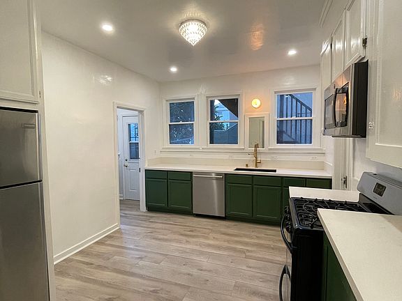 5th image of 739 N Occidental Blvd APT 2