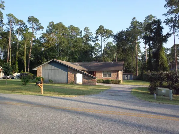 1102 Douglas Dr, Bainbridge, GA 39819