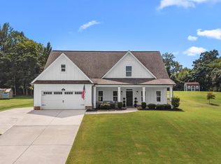 112 Alexander Lakes Dr, Eatonton, GA 31024