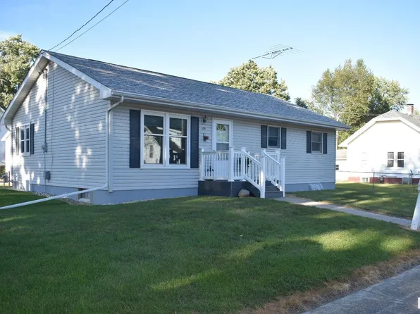 109 W Snyder St, Abingdon, IL 61410