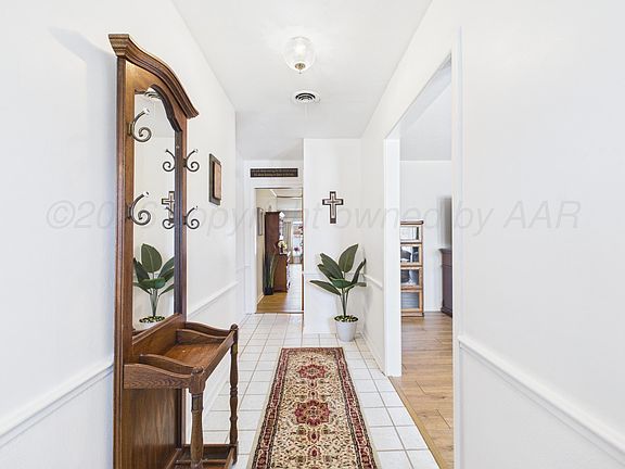 4th image of 1813 Fir St