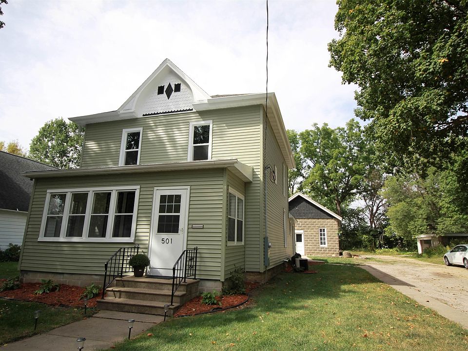 501 Locust St, La Porte City, IA 50651 Zillow