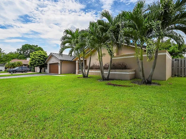 9841 SW 1st St, Fort Lauderdale, FL 33324