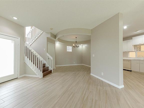 4th image of 11275 SW Lakeview Drive #33-I