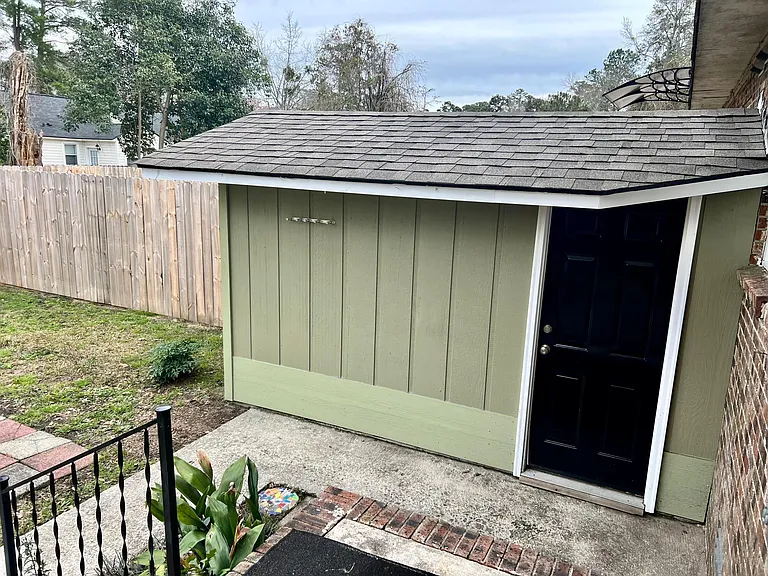 Garland Dr — Photo 9