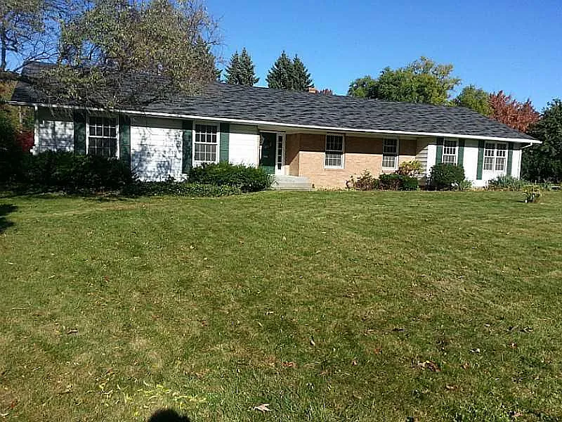 350 Stuart Way photo 1