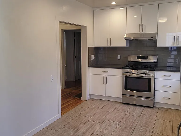 2124 12th Ave — Photo 12