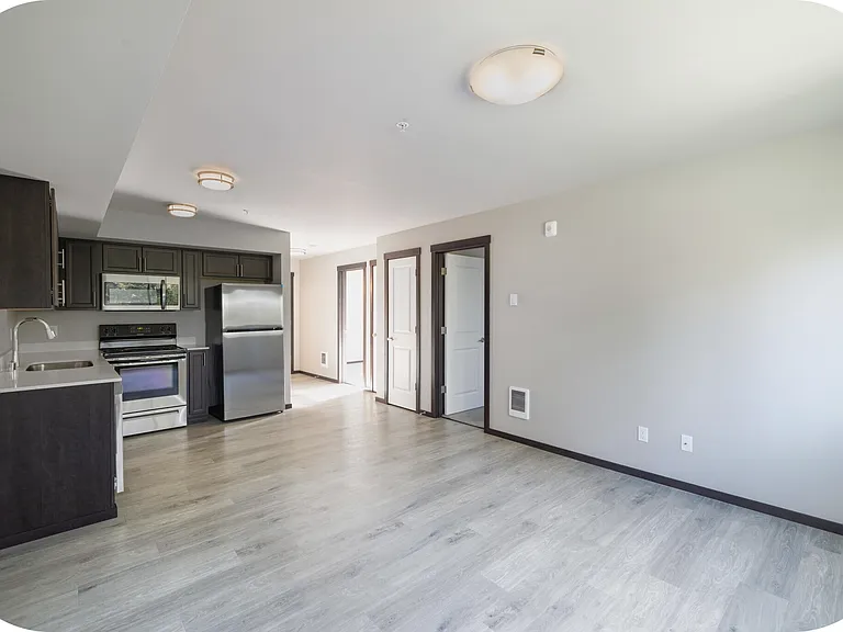 Pacific Pines Apartments — Photo 7