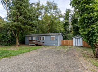 606 N Wayside Loop, Otis, OR 97368