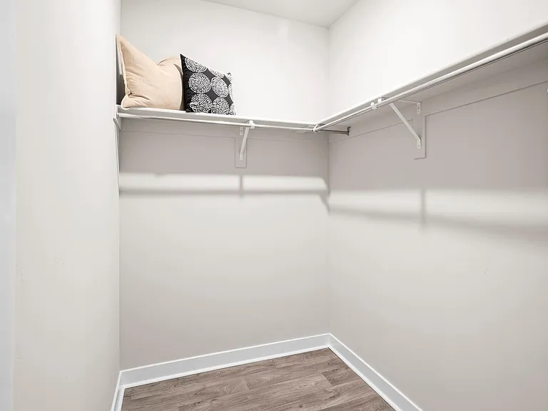 Northshore Apartments — Photo 30