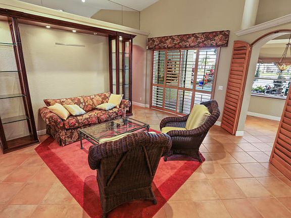 5th image of 8530 Royal Verona Cir