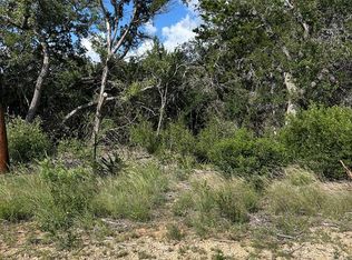 24 Saddle Dr, Bandera, TX 78003