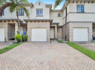 991 Abaco Ln, Riviera Beach, FL 33404