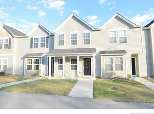 521 Sheila St, Hope Mills, NC 28348