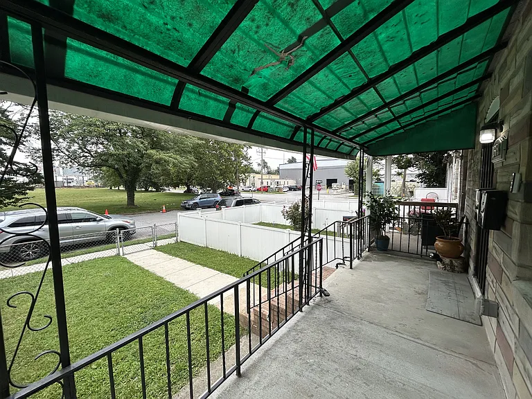 1625 Spruce St #2 — Photo 3