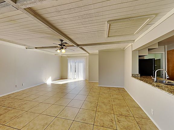 3rd image of 1835 W Tonto Ln
