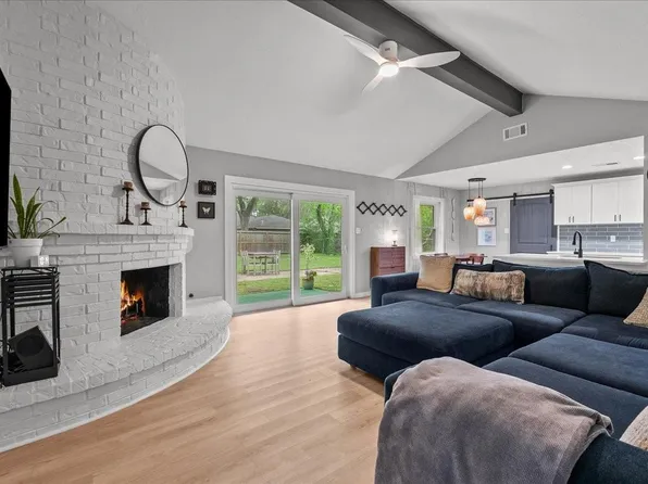 1403 Seagate Ln, Houston, TX 77062