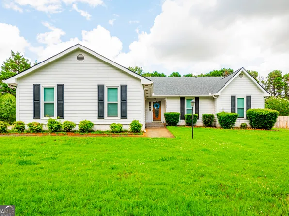 11058 Hunters Ln, Hampton, GA 30228