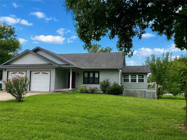 108 E Bates St, Drexel, MO 64742